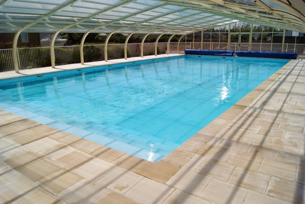 grande piscine couverte