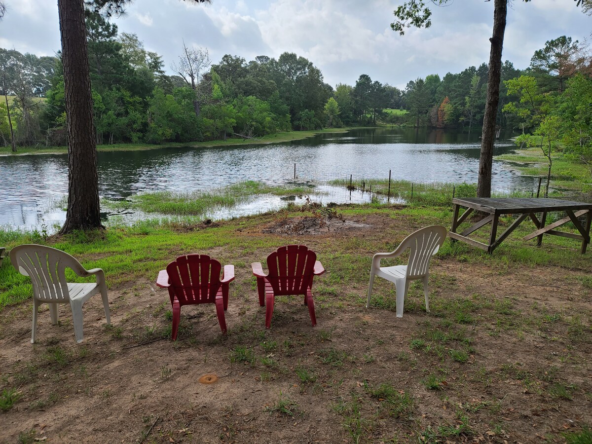 Cabin in the country on private fishing ponds. - Cabins for Rent in