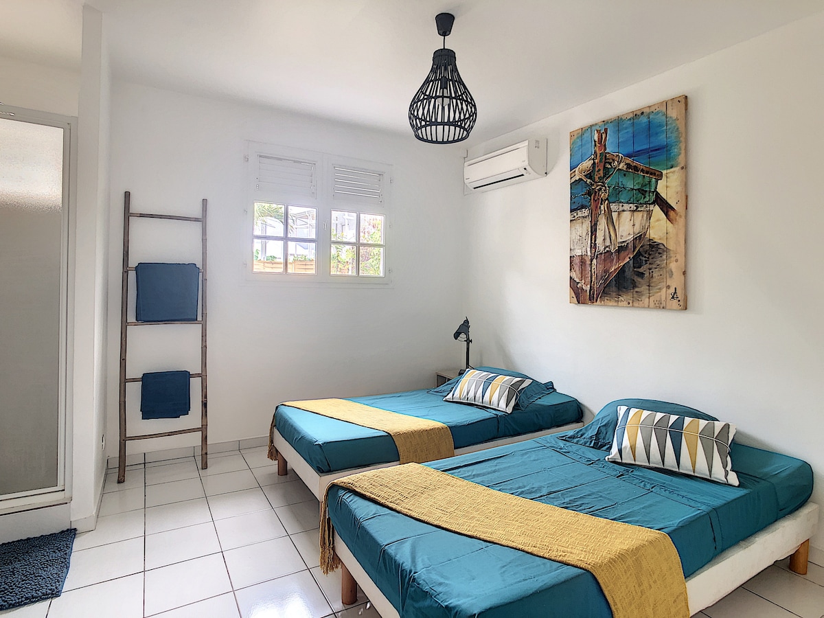 Спална соба 3 од вилата