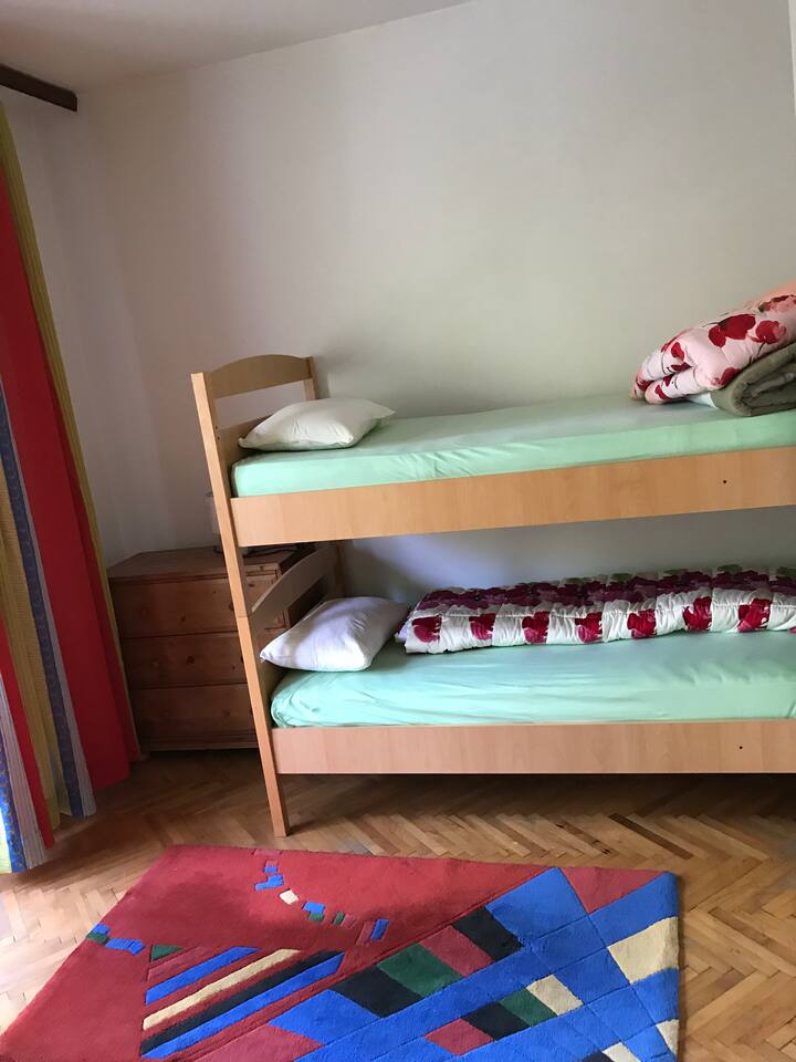 საძინებელი 2