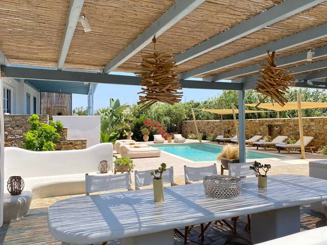 Seaside Naxos • Villa Ariadne with Pool @ Plaka ⛱️ gallery image 2
