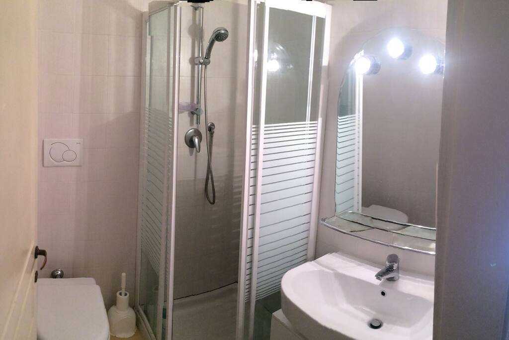 Private toilet