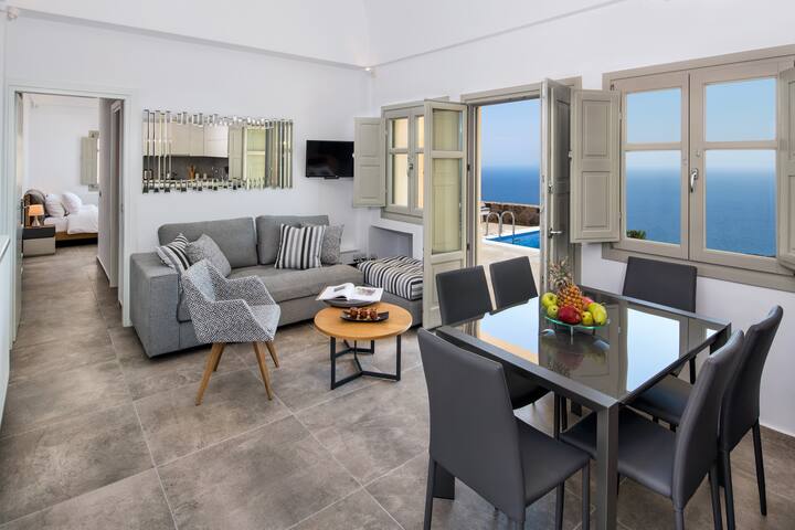 Assyrtiko Villa, heated pool SeaView Theano Suites gallery image 3