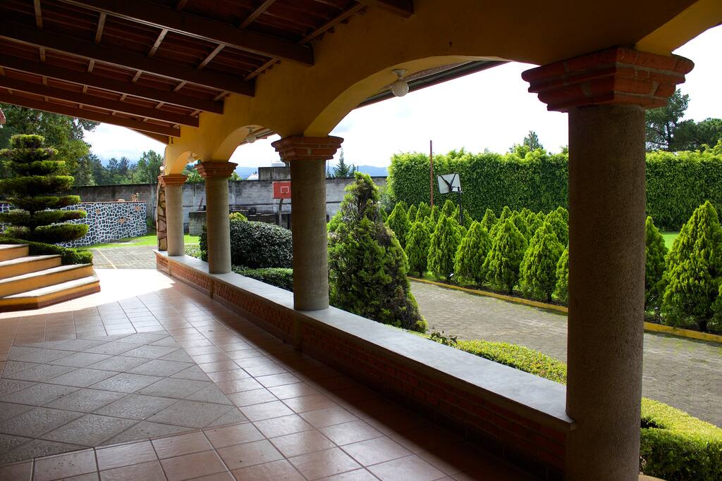Vista de la Main House hacia la parte Este del Jardín.