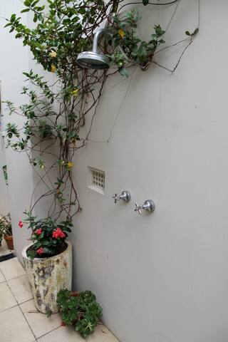 Coogee Beach House gallery image 4