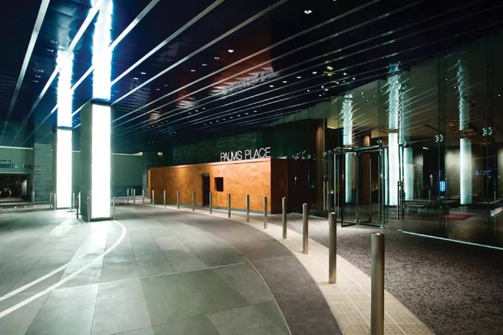 Valet