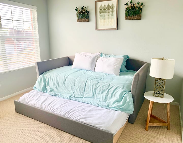 غرفة نوم الضيف 2