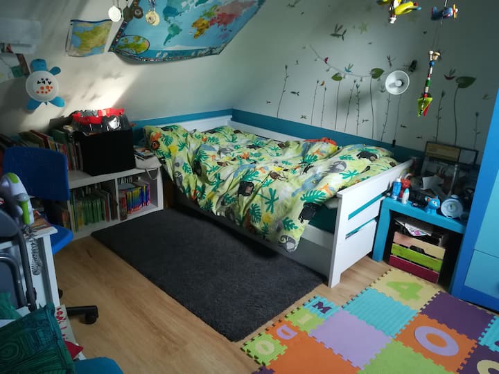 Habitación infantil arriba