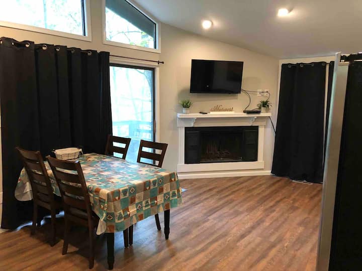 Melinda’s Chateau Cabins for Rent in Hedgesville, West Virginia, United States Airbnb