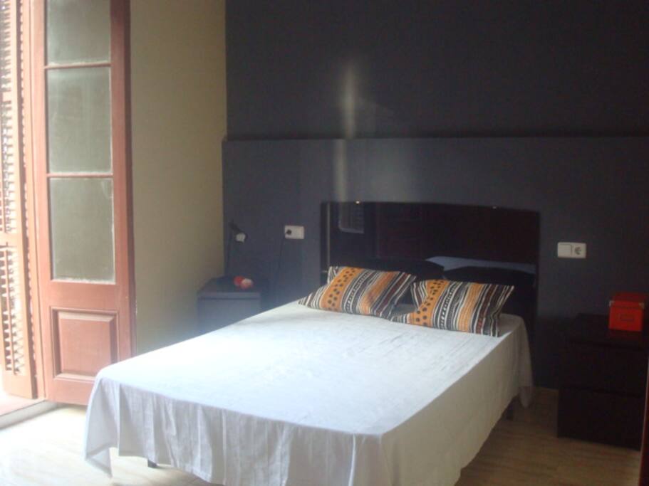 Perfil habitación salida a balcón propio