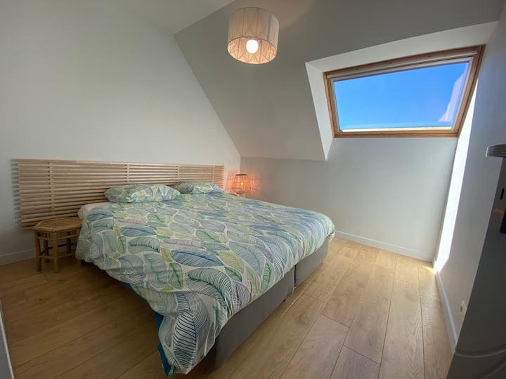 Soveværelse 4 dobbeltseng med mulighed for at dele sengen op i 2 separate