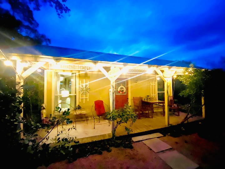 Hot Tub Cottage I Romantic I Bandera, TX. Pool Cottages for Rent in