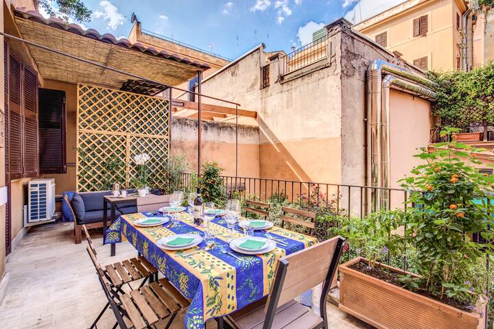 Deluxe Three-Bedroom Apartment 180m+ 30mqs terrace gallery image 4