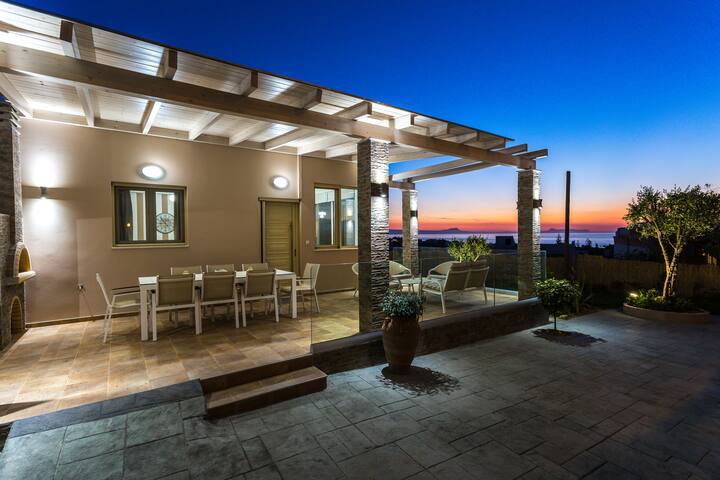 Family Days Near the Beach Await! gallery image 5