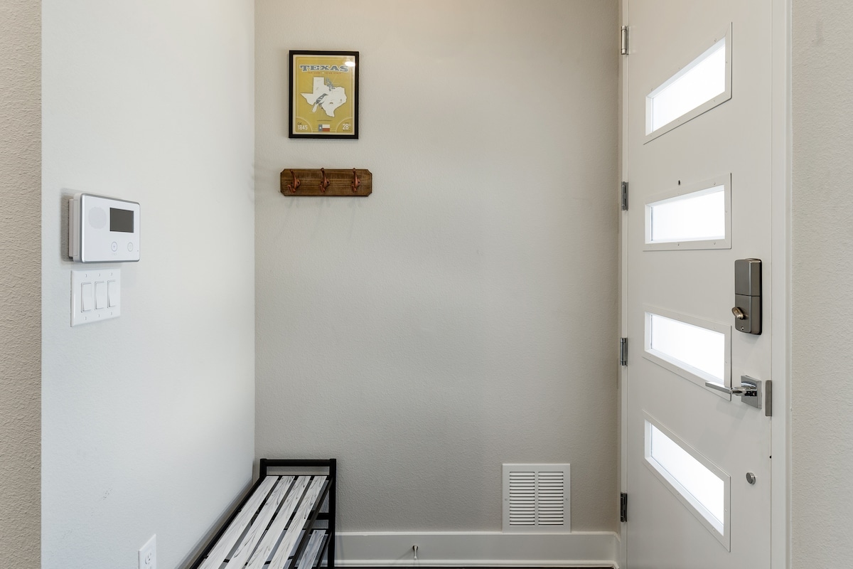 Capitol View Condos by One Fine Bnb - Paramount
