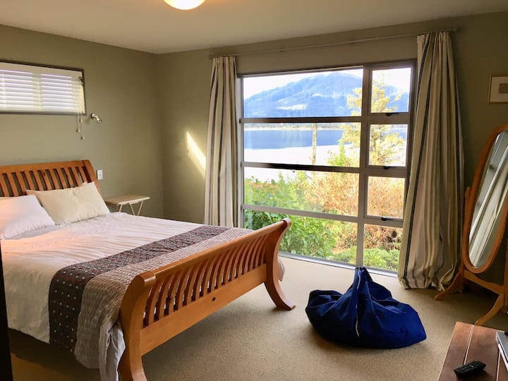 საძინებელი 1