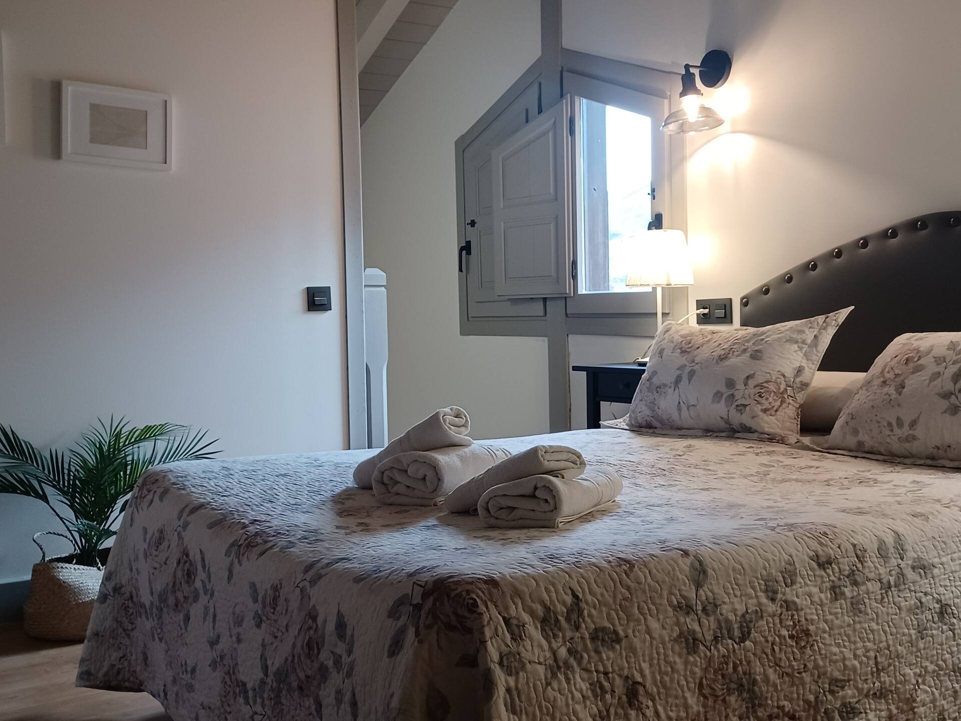 El Llanin Apartments (06)