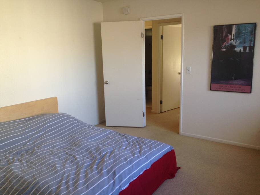 Queen size bed