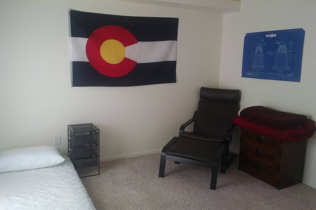 Extra guest bedroom - Have since gotten a frame since this picture was taken.