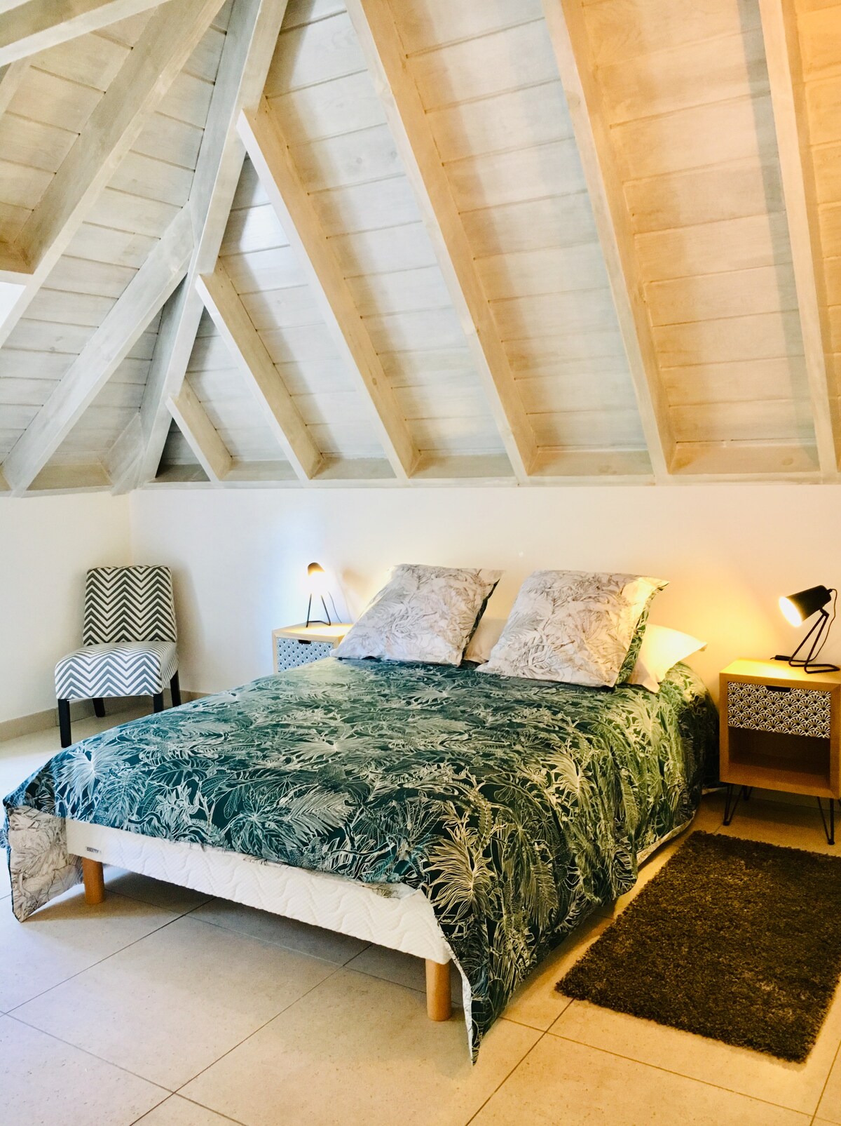 Soba koja gleda na ulicu