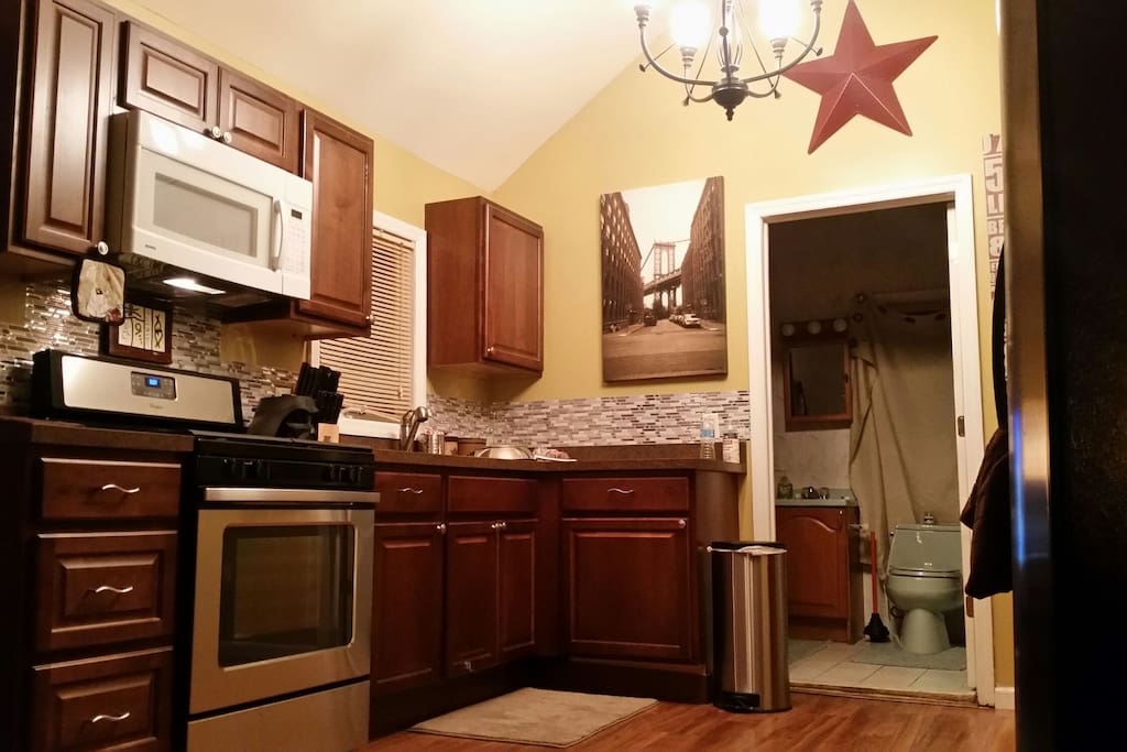 Kitchen/dining area and bathroom