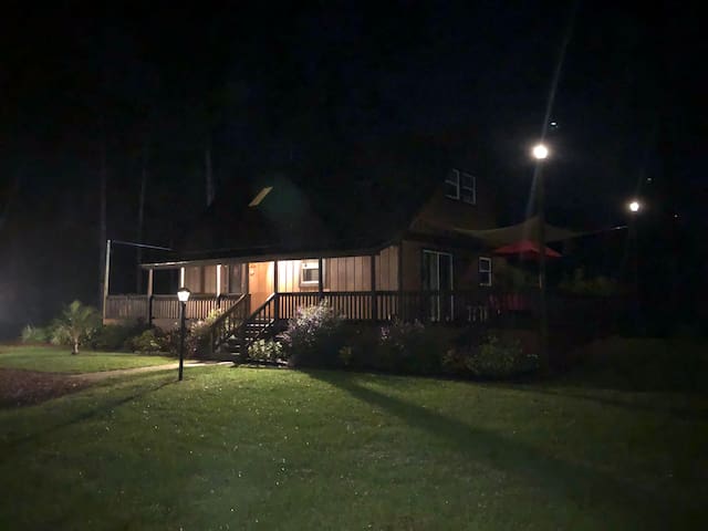 The Cozy Cabin