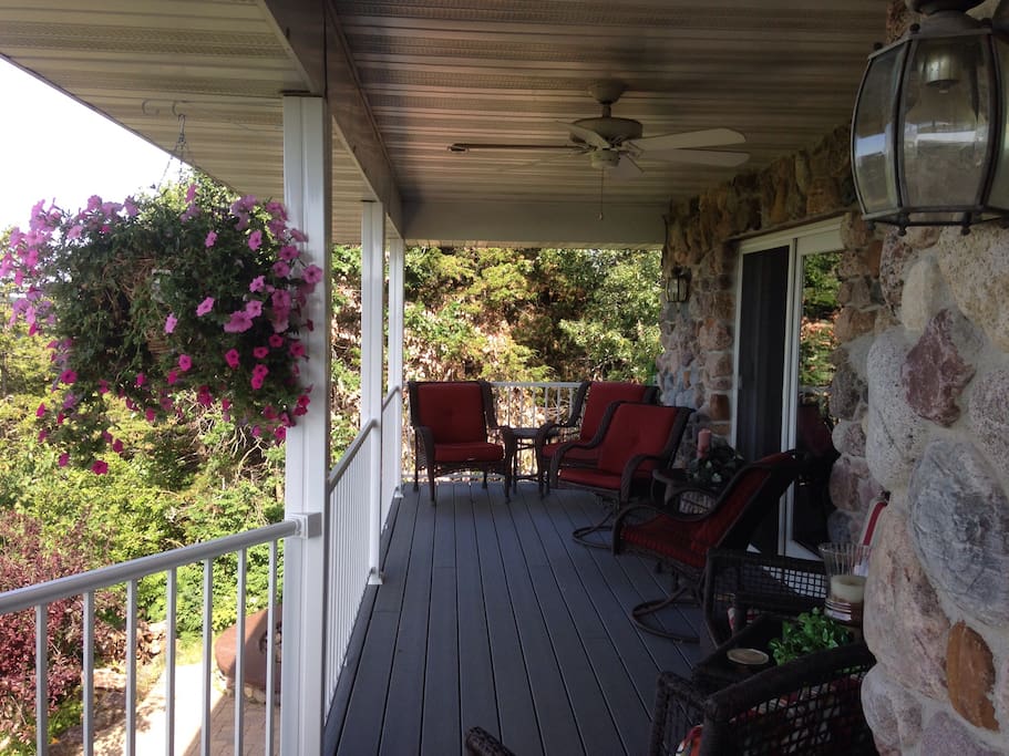 Deck.