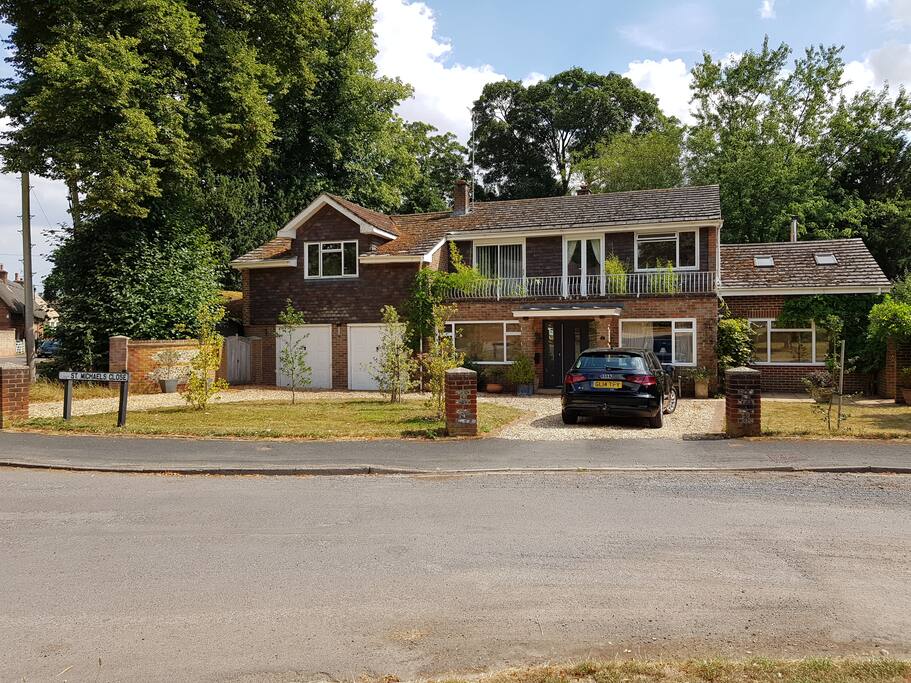 Front of house (2)