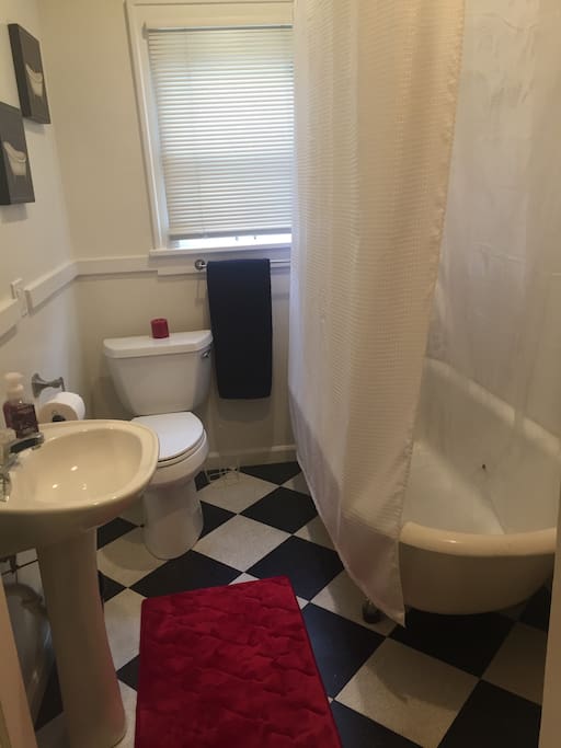 Bathroom with clawfoot tub