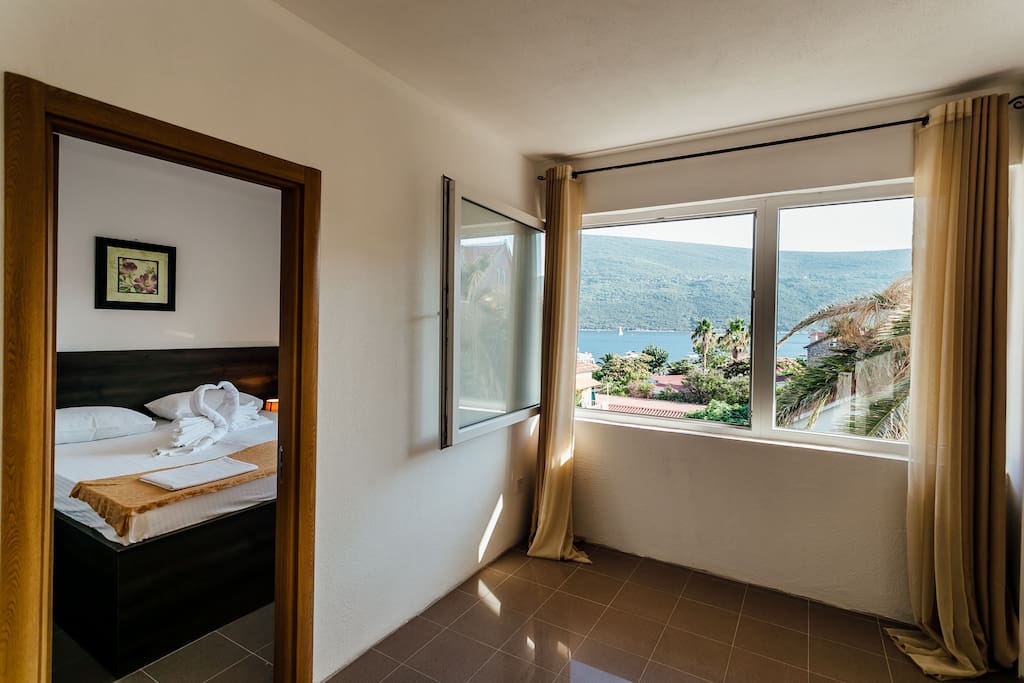 Bedroom, Sea View