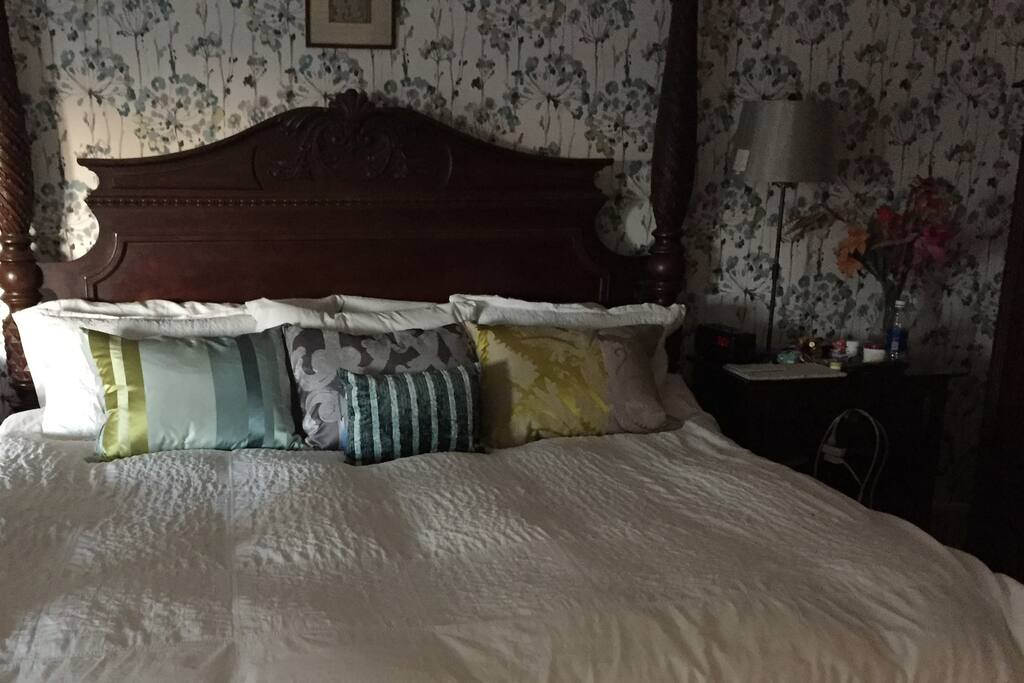 King Bdrm European Linens