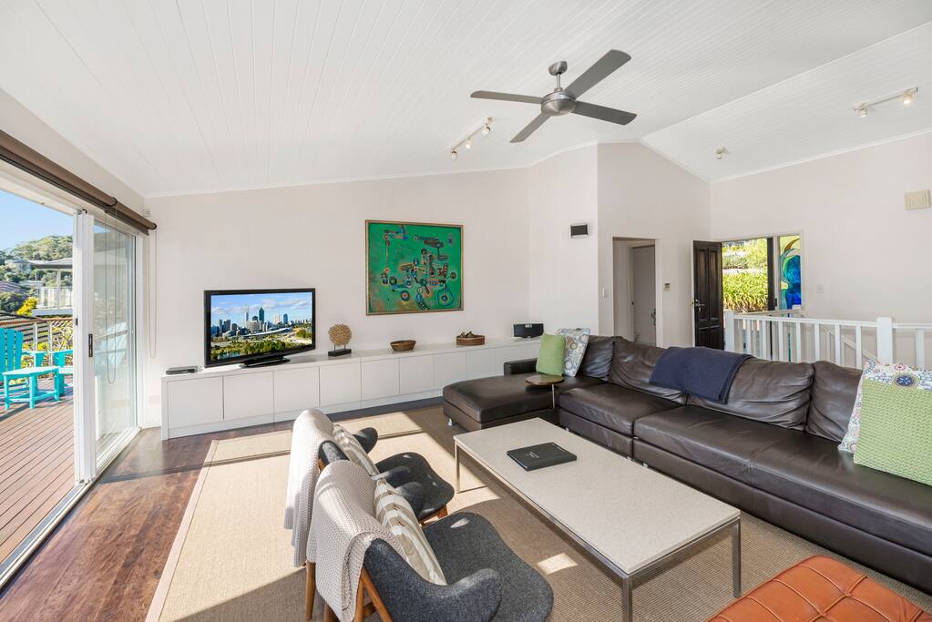 Lounge room