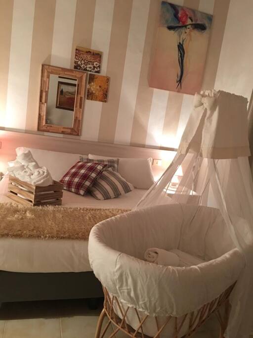 Gelso Room & Baby cot