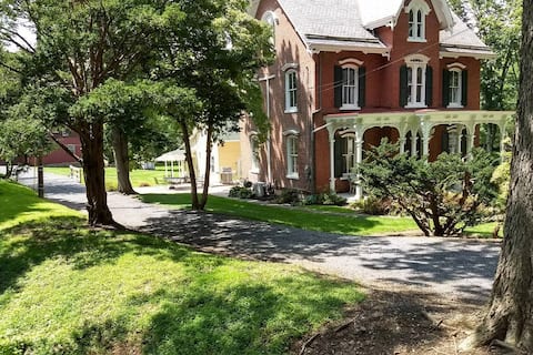 Durham, Bucks County Private Carriage House