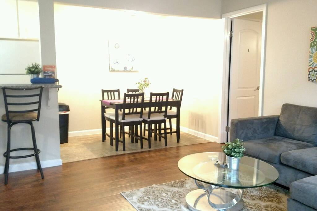 livingroom dining area
