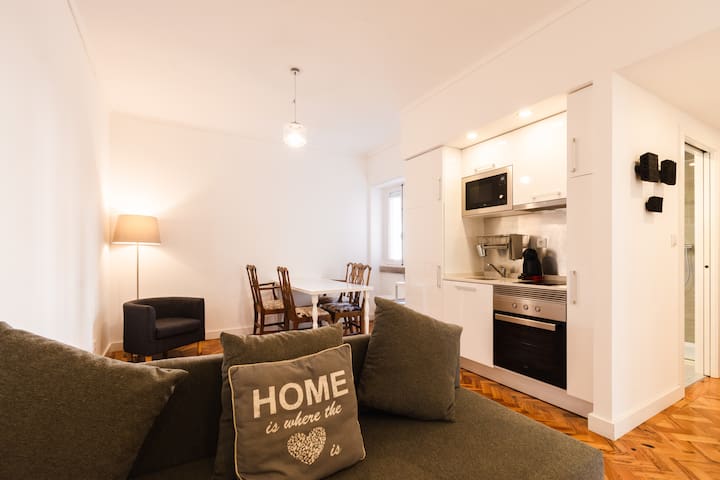 Apartment Historic Chiado-Lisbon