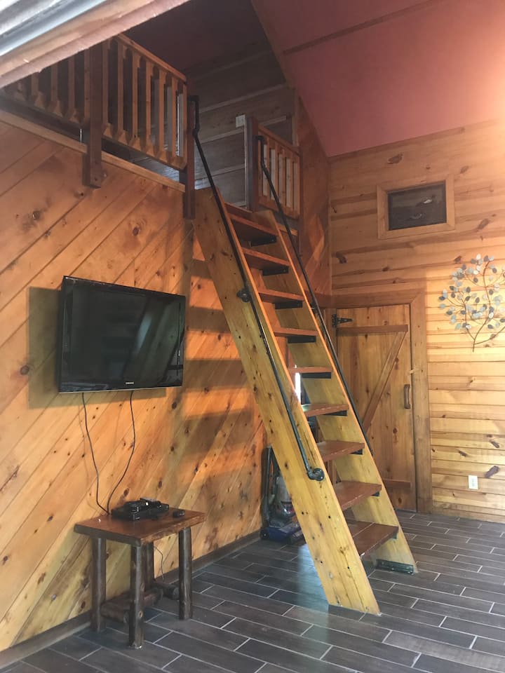 Riverfront Cabin:main Cabin 1 Bath. Bunk House Fee - Jones Lake State Park, Elizabethtown