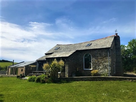 Abel's Cottage - secluded cottage Crackington