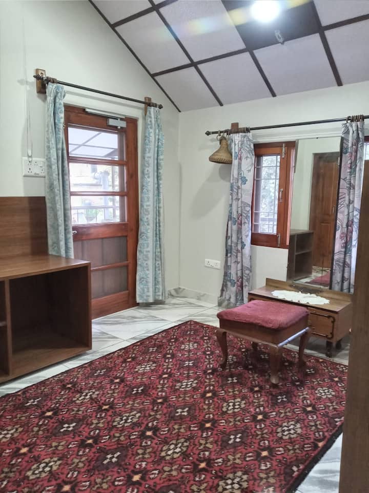 Entire Floor With Big Living Space In Farmhouse - Dharamsala