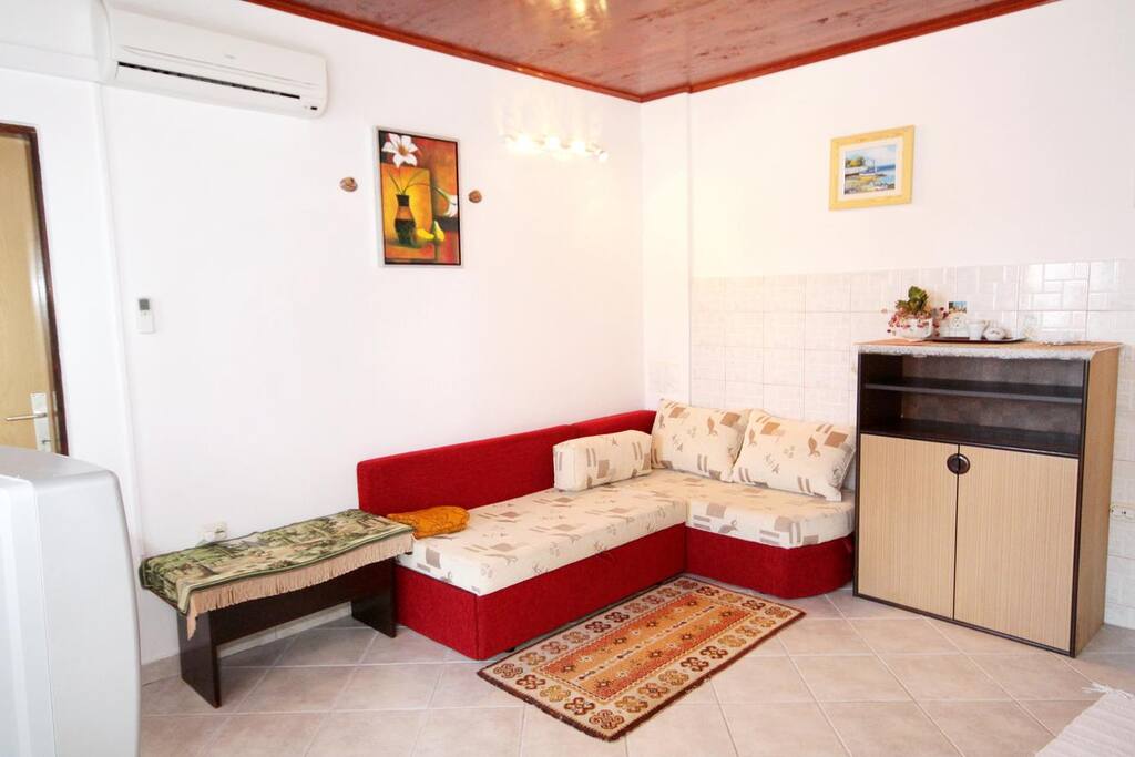Living room, Surface: 12 m²