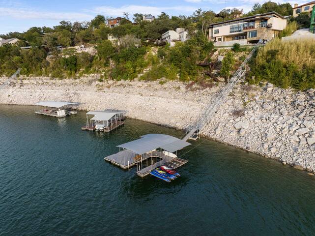 Modern TRUE Lake Travis Waterfront Home Pool+Dock gallery image 2