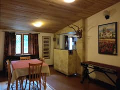 Parn+Kuti+Cottage+%28Entire+Top+Floor%29+Nainital