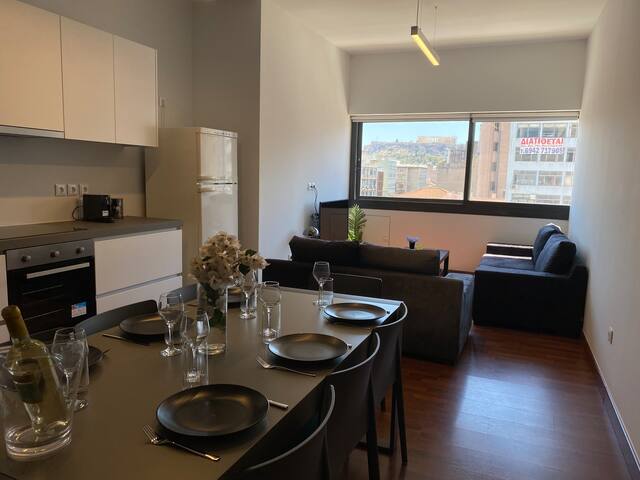 Athens Market Iconic Apartment, Acropolis view gallery image 4