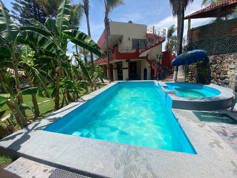 Thermal water in Casa Pajaritos