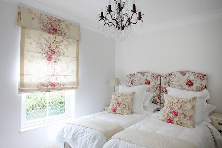 Rose Cottage gallery image 5