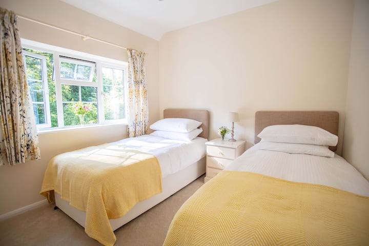 ห้องแฝด (ห้อง 2)