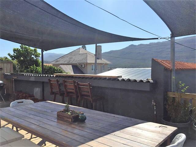 Fish Hoek Mountainside – 104 on Highway gallery image 4