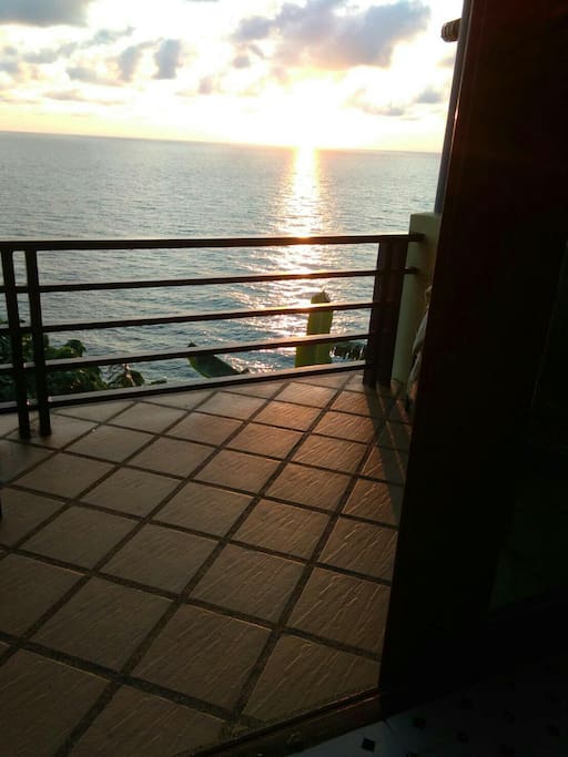 the balcony and the sea