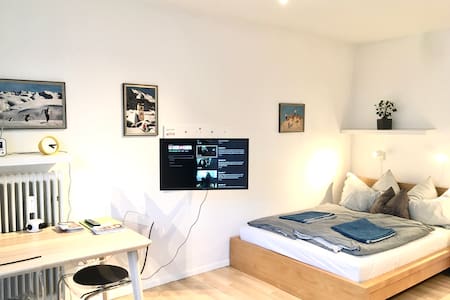 ⛷️Mountain View Studio,free Parking+Netflix+Bike🏂