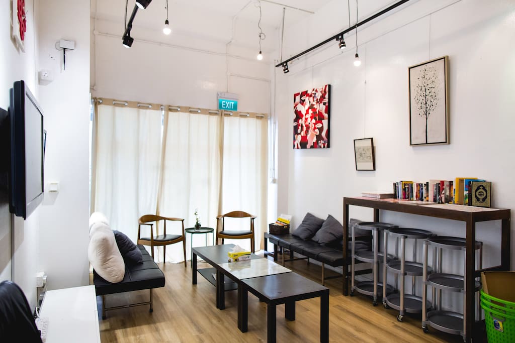Guest can enjoy our modern and spacious common area